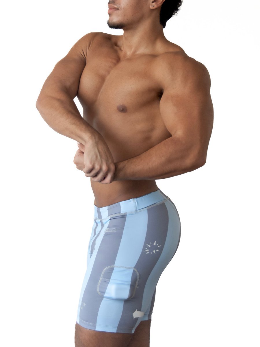 ultra_complex's tweet photo. Meet Energy Shorts® Frost
High-response body architecture.
Cold start. Hot finish. https://t.co/mHGeDwYSA8