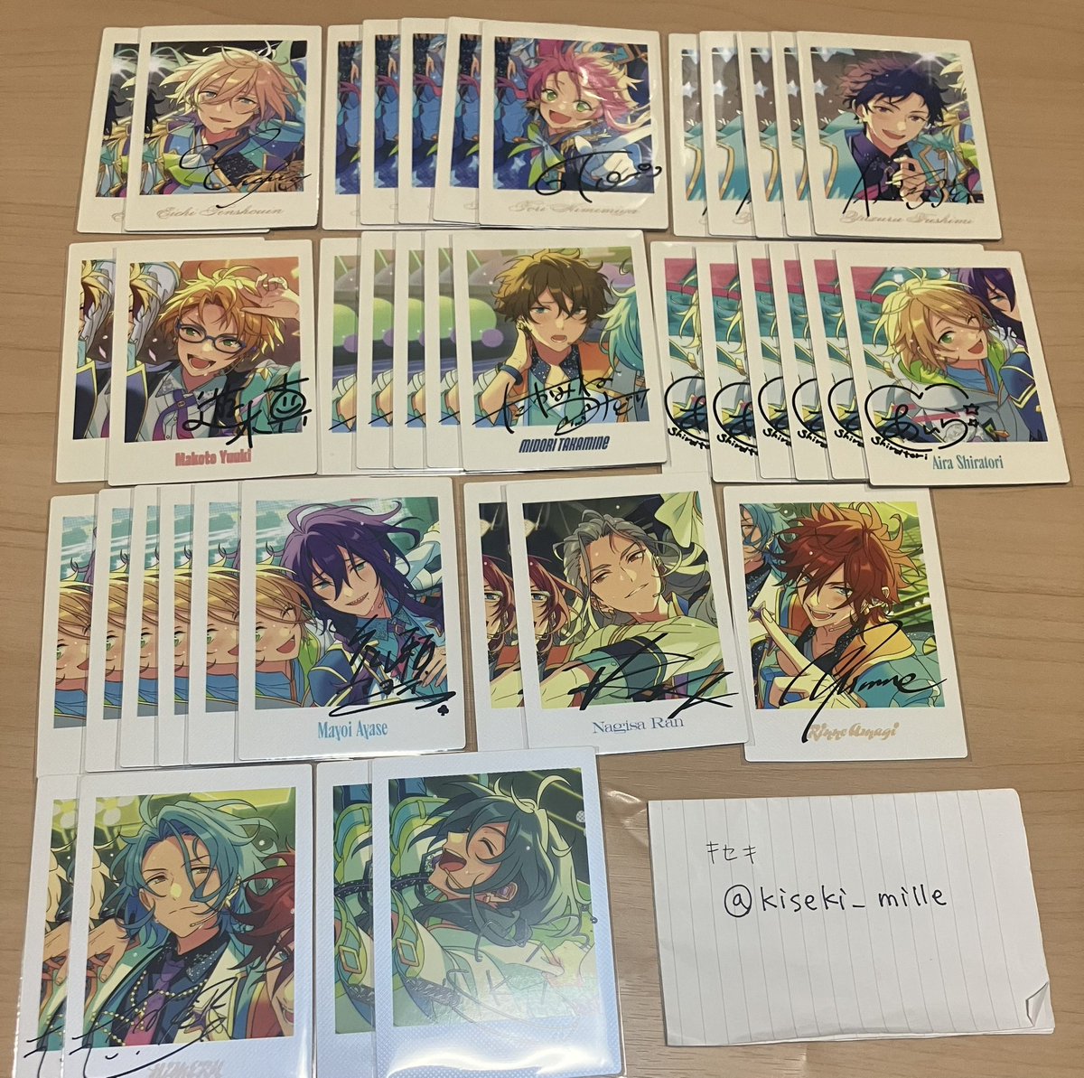 kiseki_mille's tweet photo. 【交換】あんスタ 中国 流光時刻写真カード 流光時刻色紙 10周年 ぱしゃっつ 特典

求:画像1枚目

譲:画像2枚目以降〜

4/29昼過ぎくらいまで様子を見て交換が決まらなさそうであれば募集は取り下げます。

求は同数抱き合わせにて買取も可能です。別募集に🇨🇳異種との交換募集もあります。 https://t.co/4FqGi4WdUA