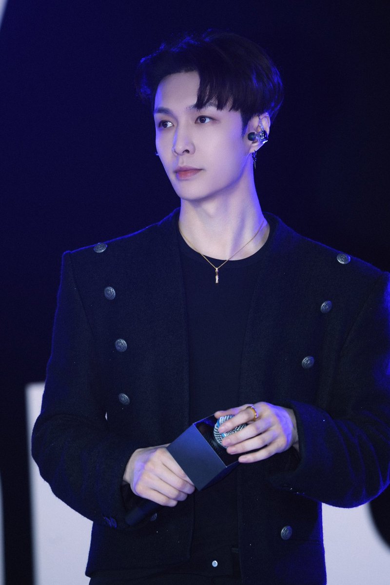 Lay Zhang Studio tweet media