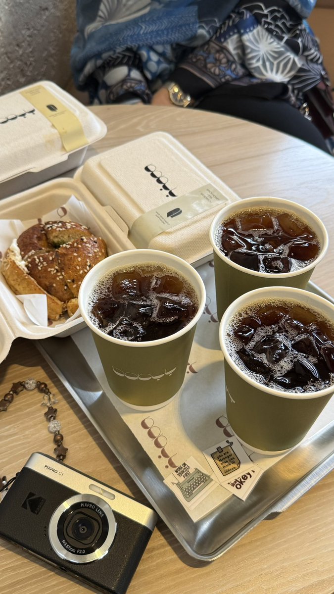 ☕︎ tweet media