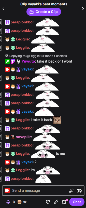 vayakiii's tweet photo. my chat is mentally ill help https://t.co/muH703YyrU