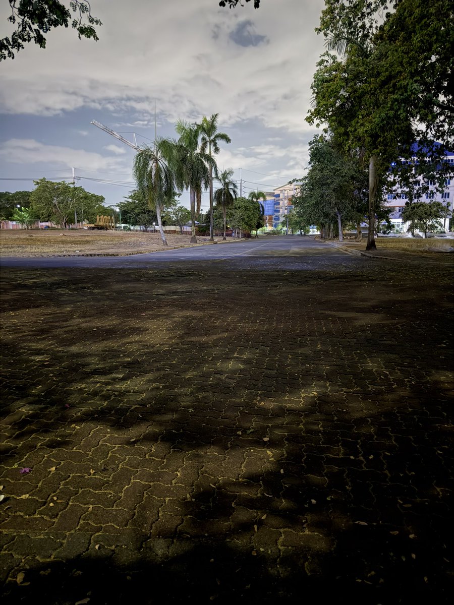 SuckerOutdoor's tweet image. Super linis ng paligid haha #neopolitan
#outdoorfun