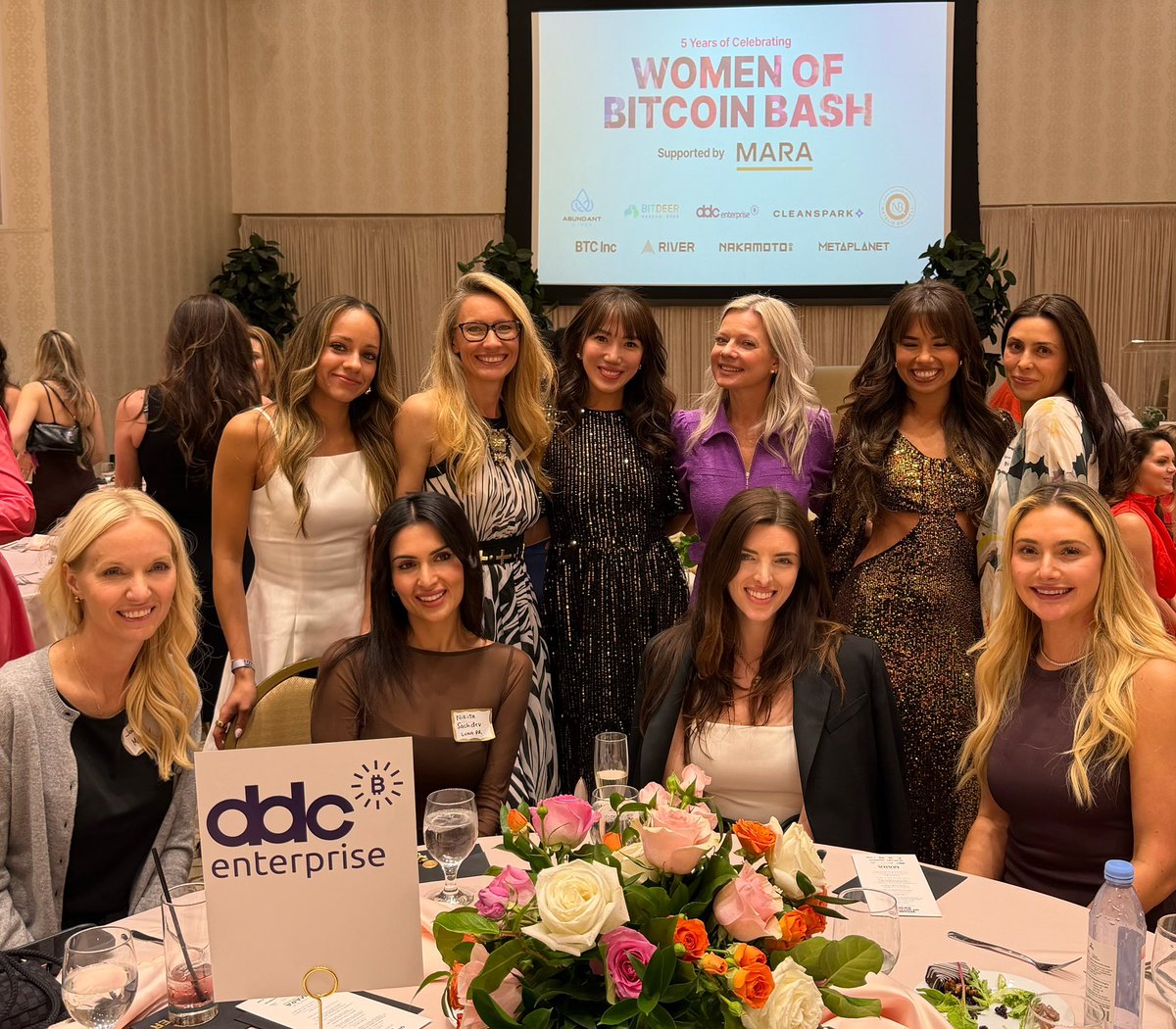 ddcnorma's tweet photo. 🧡🧡🧡Amazing way to kick off @TheBitcoinConf with the beautiful group of strong and intelligent women of Bitcoin! Thank you @natbrunell and congrats on 5-year anniversary of @Womenofbitcoin_ 

@AnalysFalchuk @halstonvalencia @JaimeLeverton @Crypto_Mags @MariaPesce_ @michelletank_