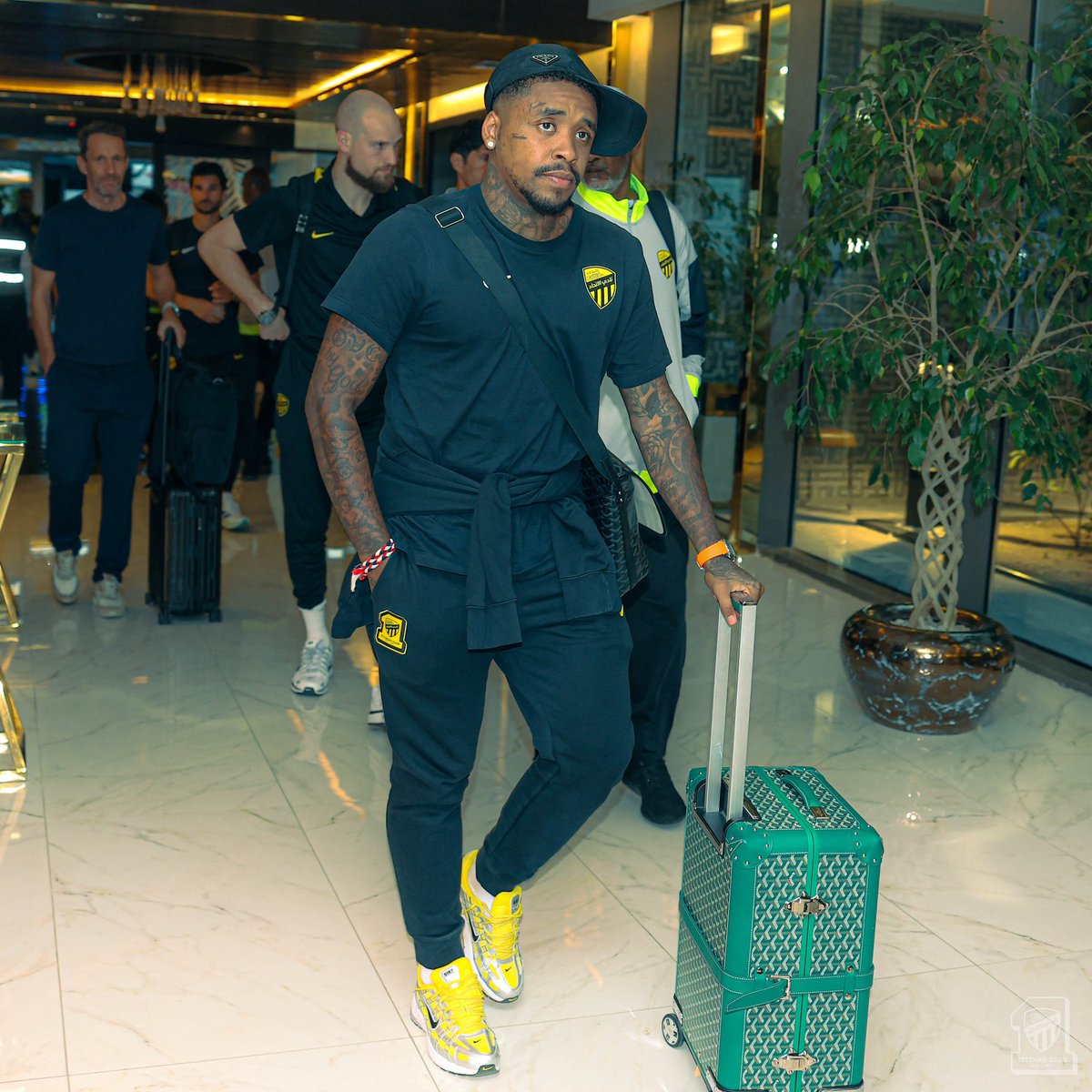 ITTI MANIA - اتي مانيا tweet media