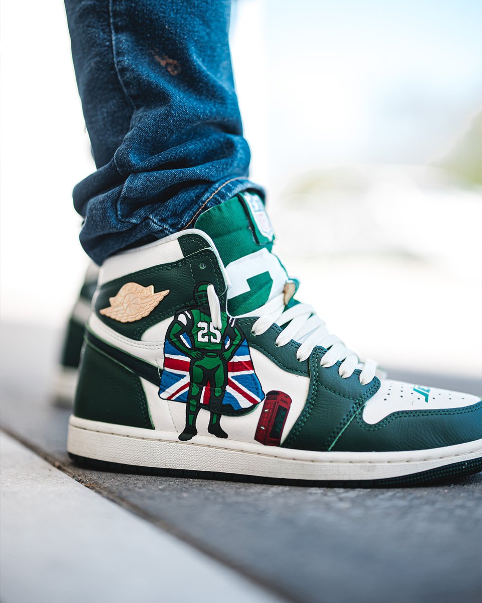 NYJetsinUKandIE's tweet photo. @Gang_GreenUK And check out the incredible custom shoes too 👀 https://t.co/cnHdxJCgPB