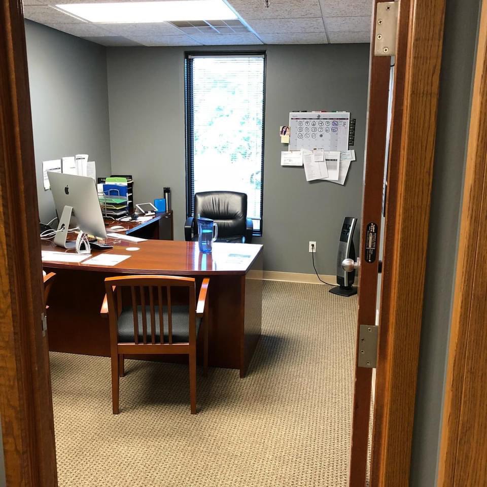 amacnab7's tweet image. 2017- My first office at VizyPay. Nine years later I am more focused on learning and growing than ever. You cannot hold everyone to your standard. Water your fucking garden. LFG!
#TeamVizy #Founder #BuiltNotBorn