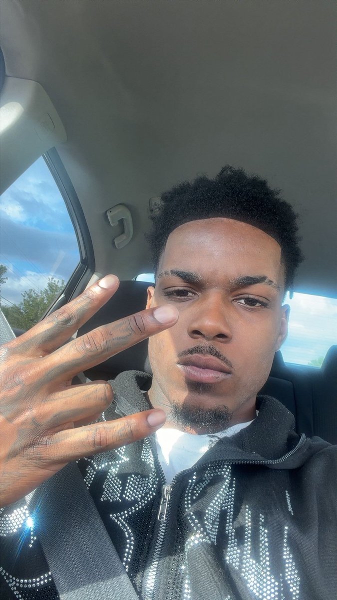 llitkeith🦦 tweet media
