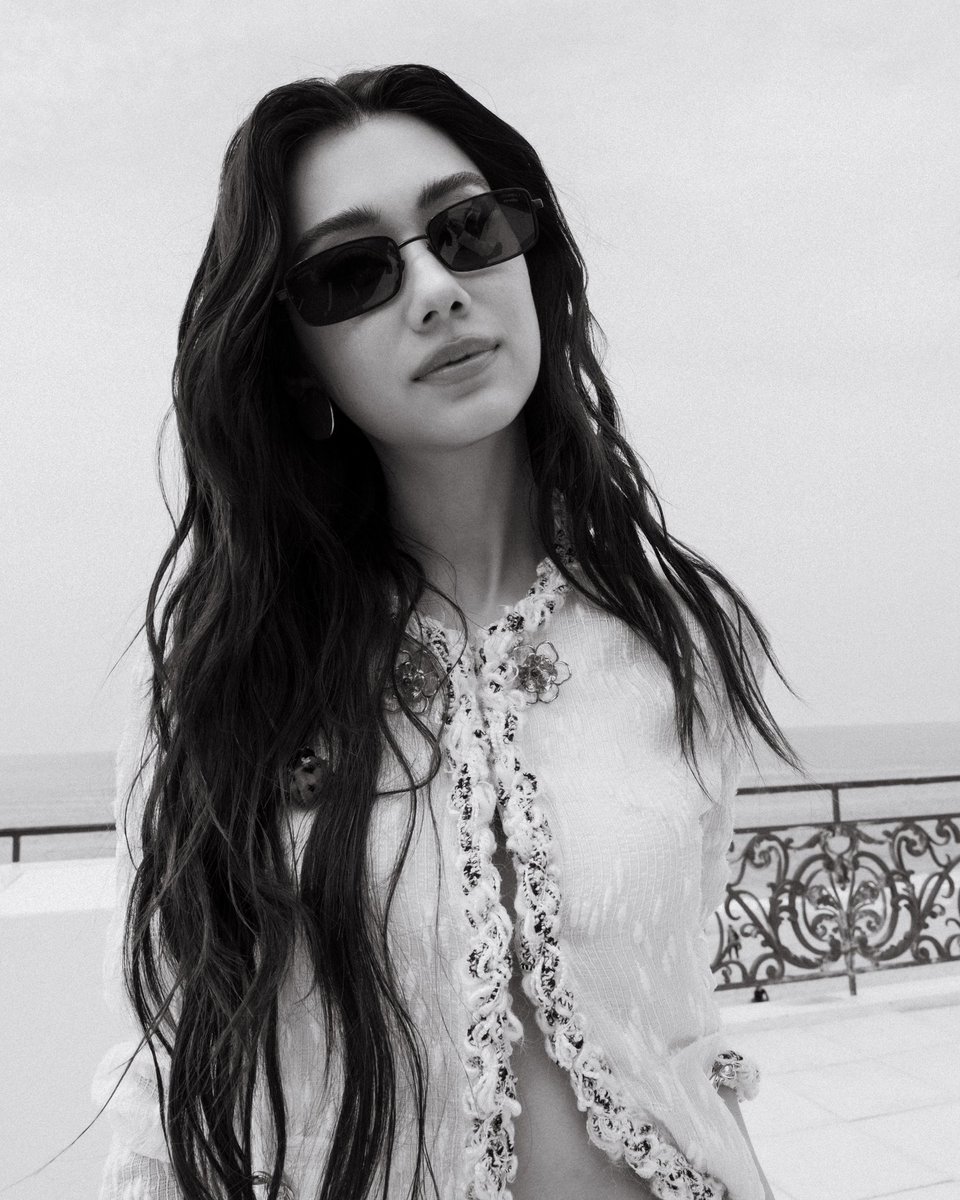 Vogue Thailand tweet media