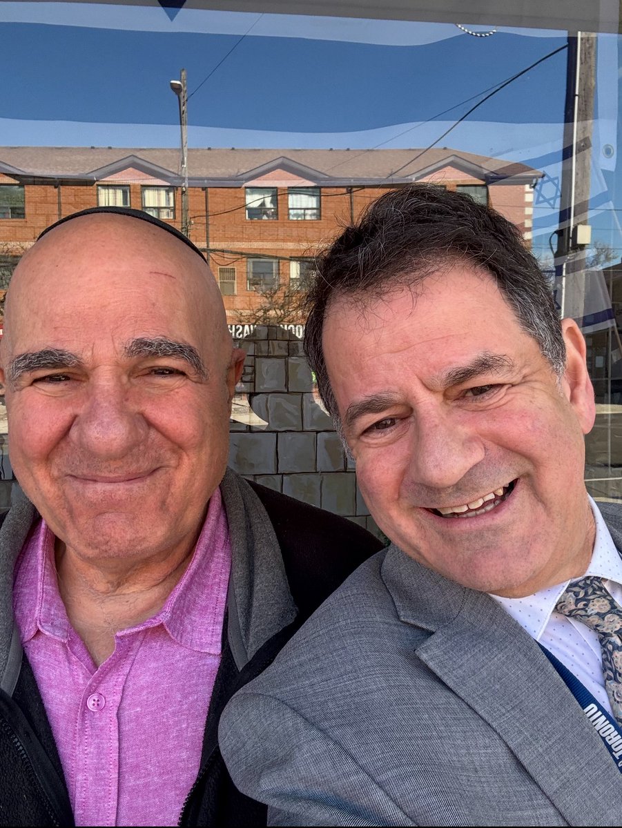 PasternakTO's tweet image. Visited Aleph Bet Judaica yesterday in support of Moshe Joseph and his wonderful store. Aleph Bet was the target of vandalism early Sunday morning.

We will continue to support Jewish businesses against the onslaught of hate.

#yorkcentre #antisemitism
