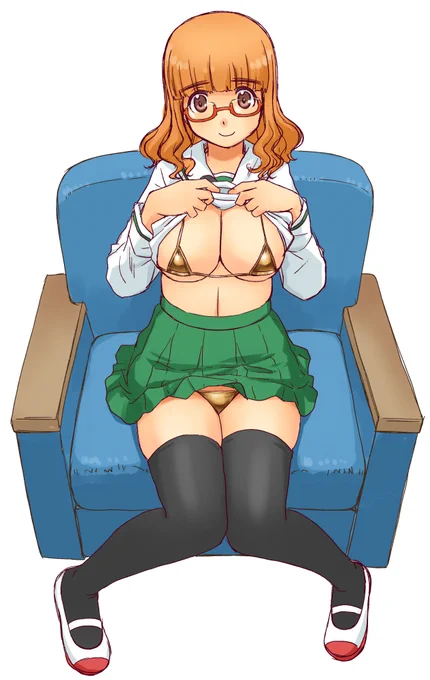 GWだしとりあえず金ビキニ。