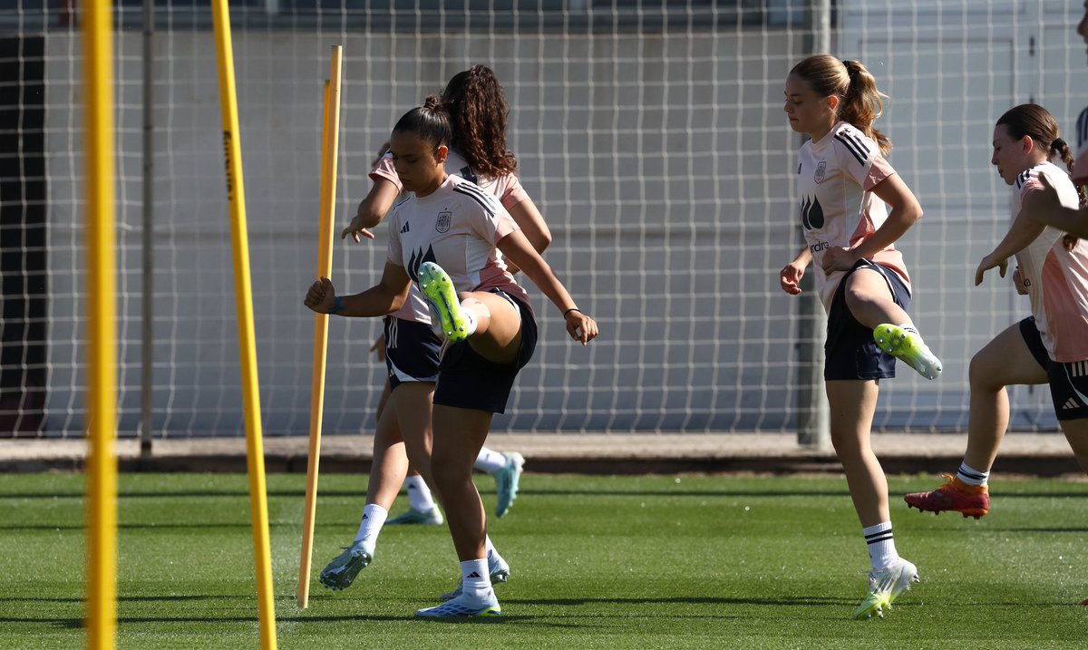 Selección Española Femenina de Fútbol tweet media