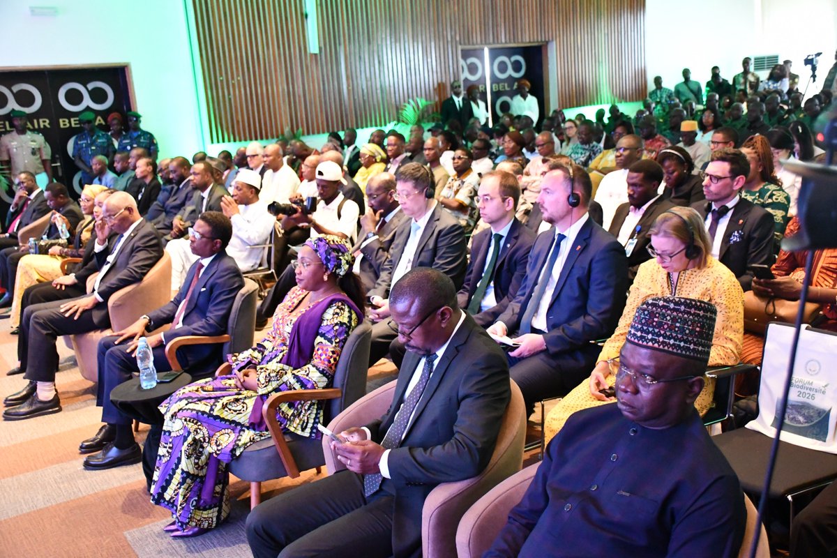 CTGGuinee's tweet image. Au Forum sur la Biodiversité à Conakry, la CTG l’a réaffirmé : Simandou, c’est plus que du minerai. 
C’est un projet pour la Guinée, fondé sur un « fer vert », la protection de la biodiversité et un développement durable. #CTG #Simandou #Guinée