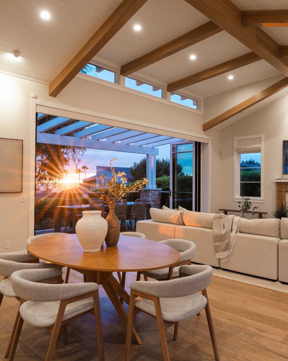 PacificSIR's tweet photo. In nearly every space, the ocean finds you. 🌊

1023 Stratford Court, Del Mar, CA 92014
$10,995,000 | 5 Beds, 5.5 Baths

Represented by Julie Pierce Casey
858.382.6728 | julie.casey@pacificsir.com https://t.co/8DE5CabxVl