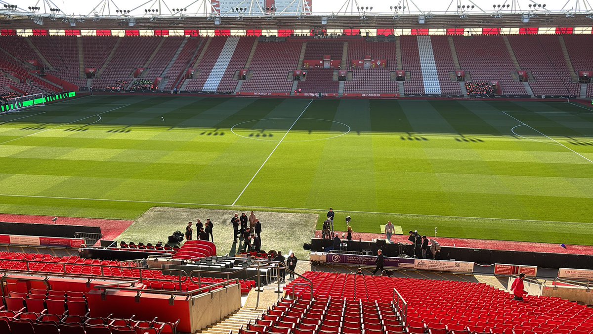 Adamking63's tweet photo. Tonight’s view COYB https://t.co/tirzt2ka3W