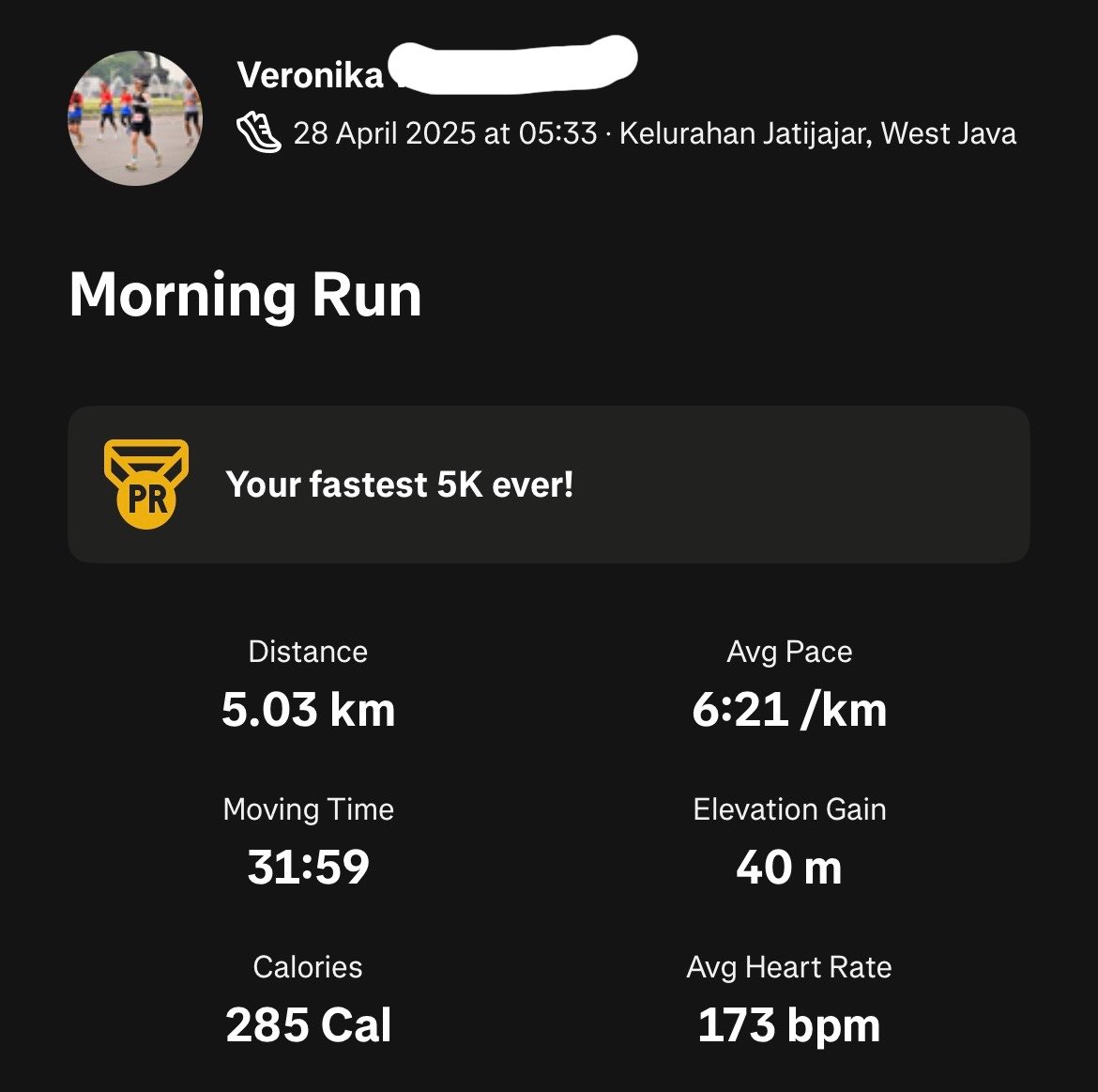 chodarka's tweet photo. Mungkin buat sebagian orang “apaan sih ga penting bgt cuma lari 5 km dibanggain”, tapi buat ku ini pencapaian bgt. My 25 yo me would be so happy to see this result in 1 year. Happy 1st anniversarry to my running journey!🫡

One Day                                     Day One https://t.co/VVlDCmYlWQ