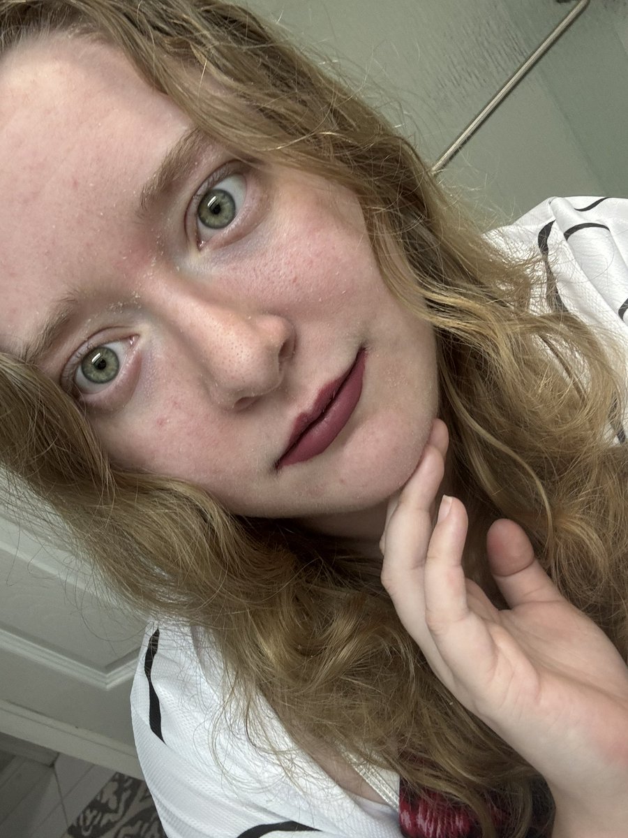 Sinny🌙 • she/her tweet media