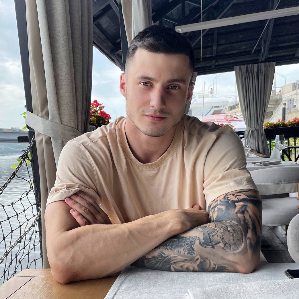 Max Size tweet media