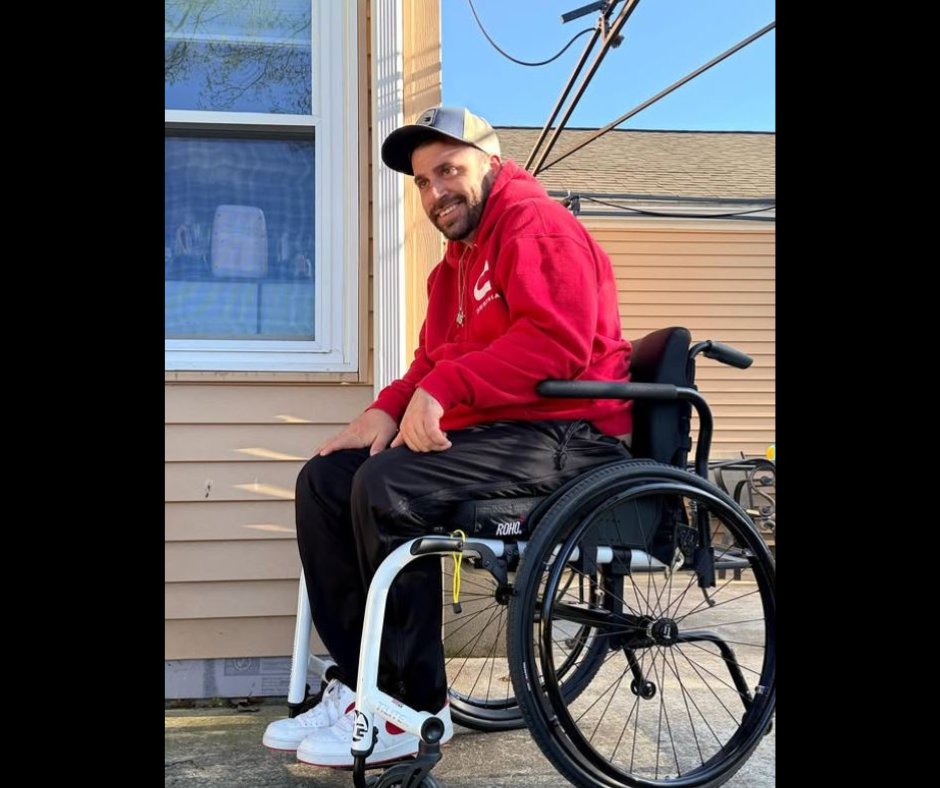SPINALpedia's tweet image. Cory Cologne from CT, USA was paralyzed last December while getting ready for work (he felt a pop in his neck and was paralyzed). He is now learning to live his life as a C7 quadriplegic. Follow him:

instagram.com/cory_colone/

#quadriplegic #spinalcordinjury #electrician
