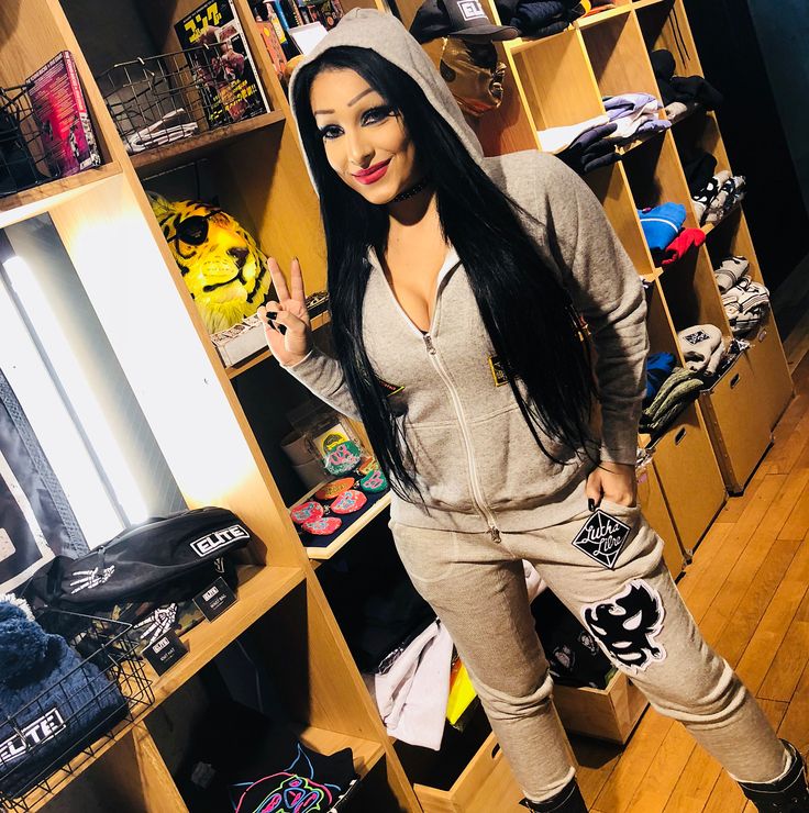 Georgia Summers tweet media