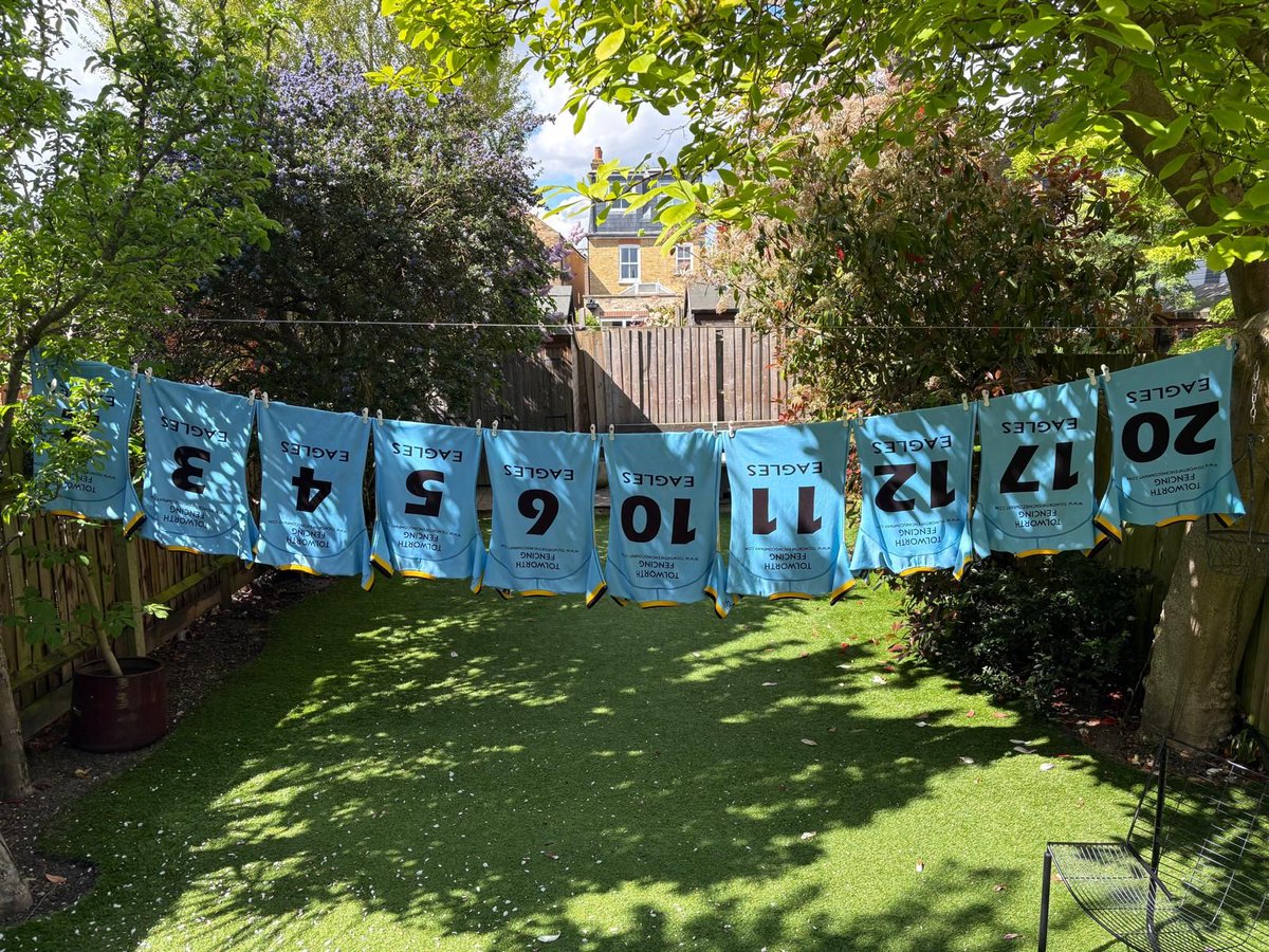 Elmbridge_RL's tweet image. April is Volunteer Month. 🌱

Behind every try scored, someone washed the kit, set up the cones, and stayed late to lock up.

To every volunteer at Elmbridge Eagles — seen or unseen — thank you.

elmbridgerl.com #ElmbridgeEagles #EaglesSoar #Surrey