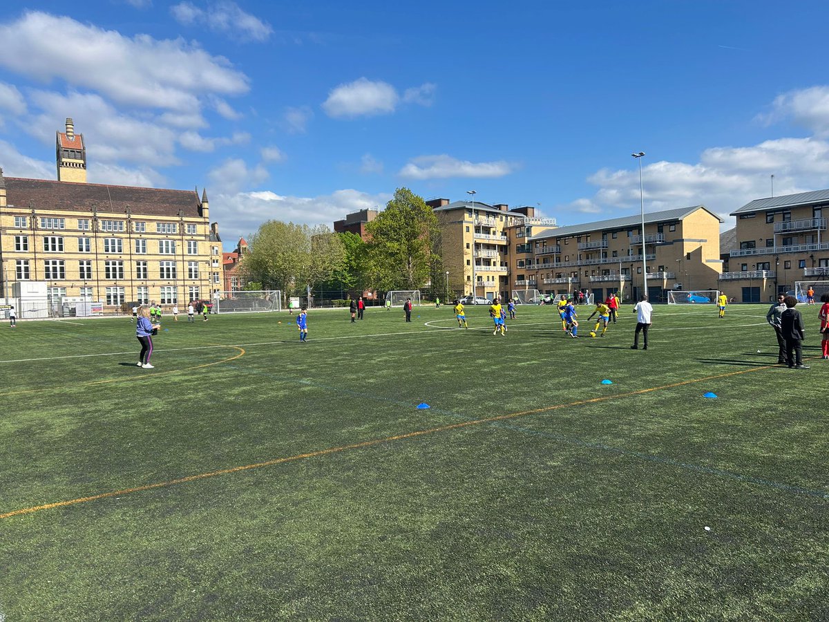 TrinityHighPE's tweet image. Great turnout from our primary schools, with 9 Year 6 teams taking part and playing some fantastic football.  A big shoutout to our brilliant young leaders whose energy and support helped make the event such a success. 
#TeamTrinity #OneTeam