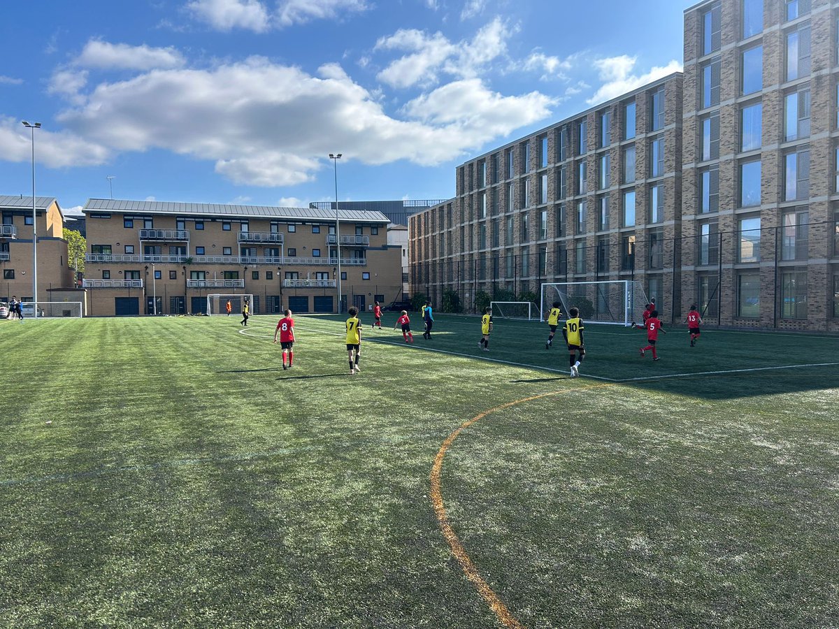 TrinityHighPE's tweet image. Great turnout from our primary schools, with 9 Year 6 teams taking part and playing some fantastic football.  A big shoutout to our brilliant young leaders whose energy and support helped make the event such a success. 
#TeamTrinity #OneTeam