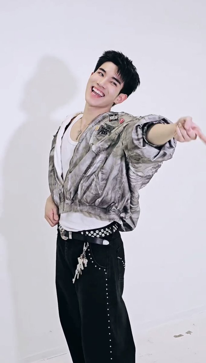 𝗚𝗲𝗺 𝗙𝗼𝗿 𝗠𝘆 𝗙𝗼𝘂𝗿𝘁𝗵🌻 tweet media