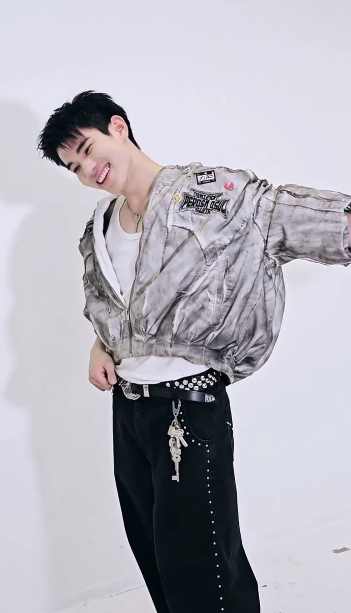 𝗚𝗲𝗺 𝗙𝗼𝗿 𝗠𝘆 𝗙𝗼𝘂𝗿𝘁𝗵🌻 tweet media