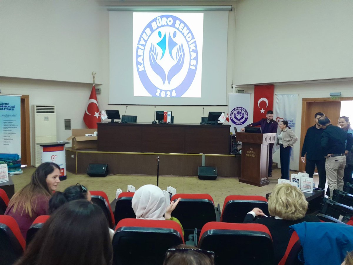 Adem_YTGelirUzm's tweet photo. @KariyerBuroSEN olarak kadın üyelerimizin yaşam kalitesini artırmak ve sağlık konusunda bilinçlenmek adına düzenlediğimiz Kadın Sağlığı ve Farkındalığı Eğitimi’nin 2’ncisini büyük bir coşkuyla gerçekleştirdik. 🩺💜

📌 Neler mi konuştuk?
🔹 Erken teşhisin hayati önemi 🔍
🔹 Sağlıklı yaşam alışkanlıkları 🍎
🔹 Modern iş hayatında beden ve ruh sağlığı dengesi ⚖️

Kariyer yolculuğumuzda en büyük sermayemiz; sağlığımızdır. Bilgiyle güçlenmeye, dayanışmayla büyümeye devam ediyoruz! 🤝💼

#KariyerSen #BursaŞubesi #KadınSağlığı #Farkındalık