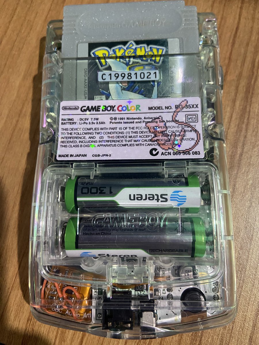 KokiHoney_'s tweet image. Les presento mi primera consola modificada ✨
#gameboycolor #Gameboy #GameboyMod