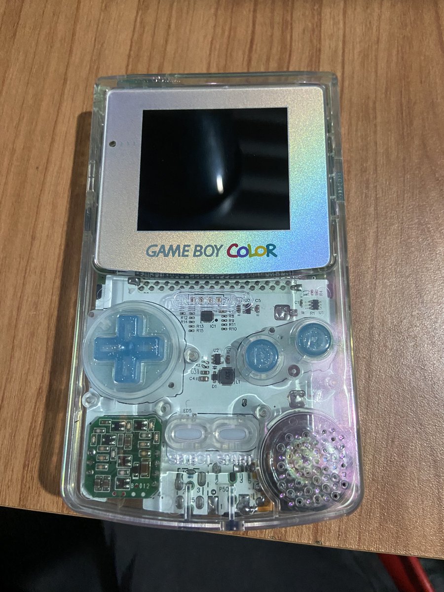 KokiHoney_'s tweet image. Les presento mi primera consola modificada ✨
#gameboycolor #Gameboy #GameboyMod