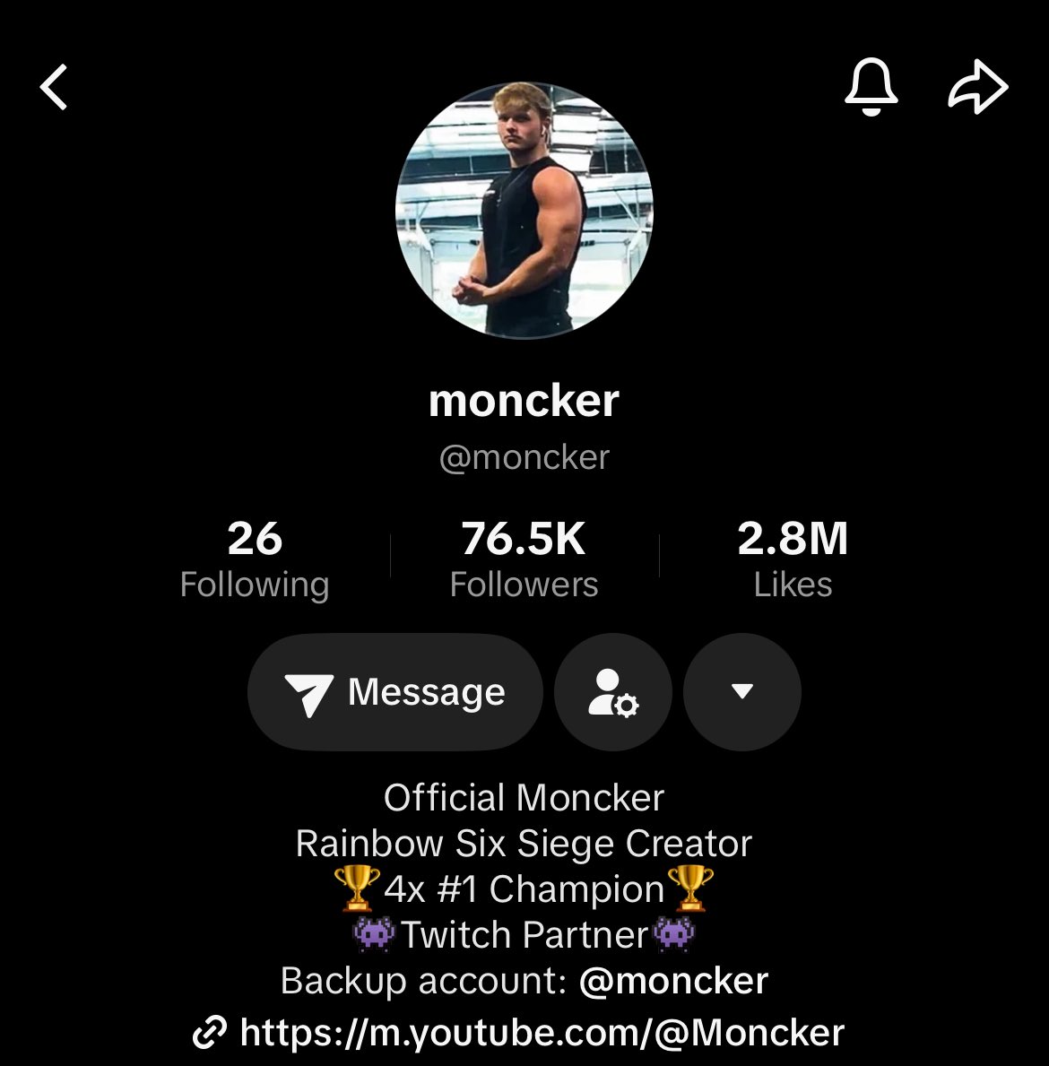 Monckerr's tweet photo. LOOKING FOR YT/TiKTok EDITORS. Trying to lock in on my long form content mainly. Lmk your rates and availability https://t.co/ymaYZLUivG