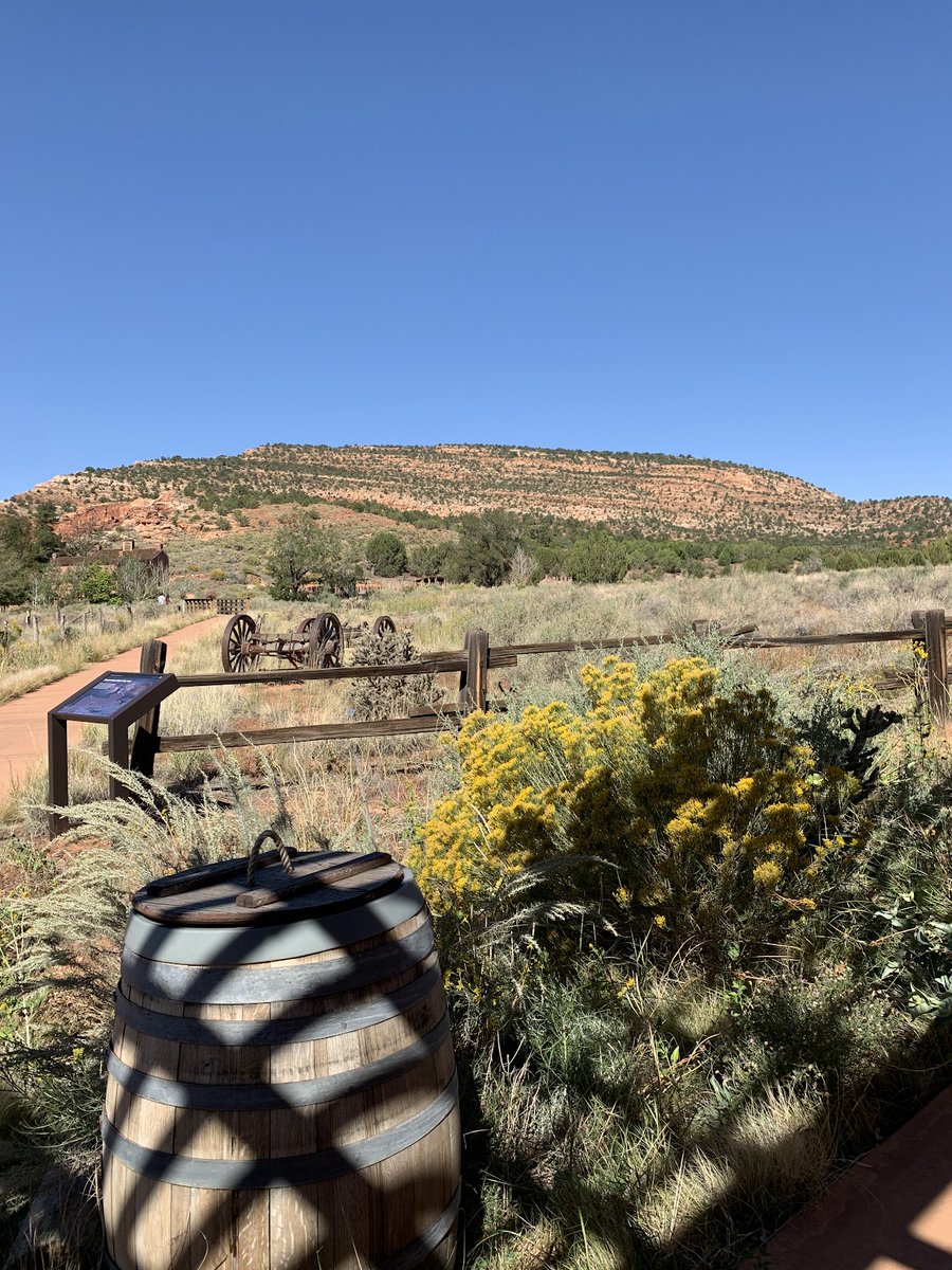 EverydayParks's tweet photo. The national monument of the week is Pipe Spring National Monument!

4.9/5 stars (18 ratings)

wiki🧵 below https://t.co/6AZcgSqoPi