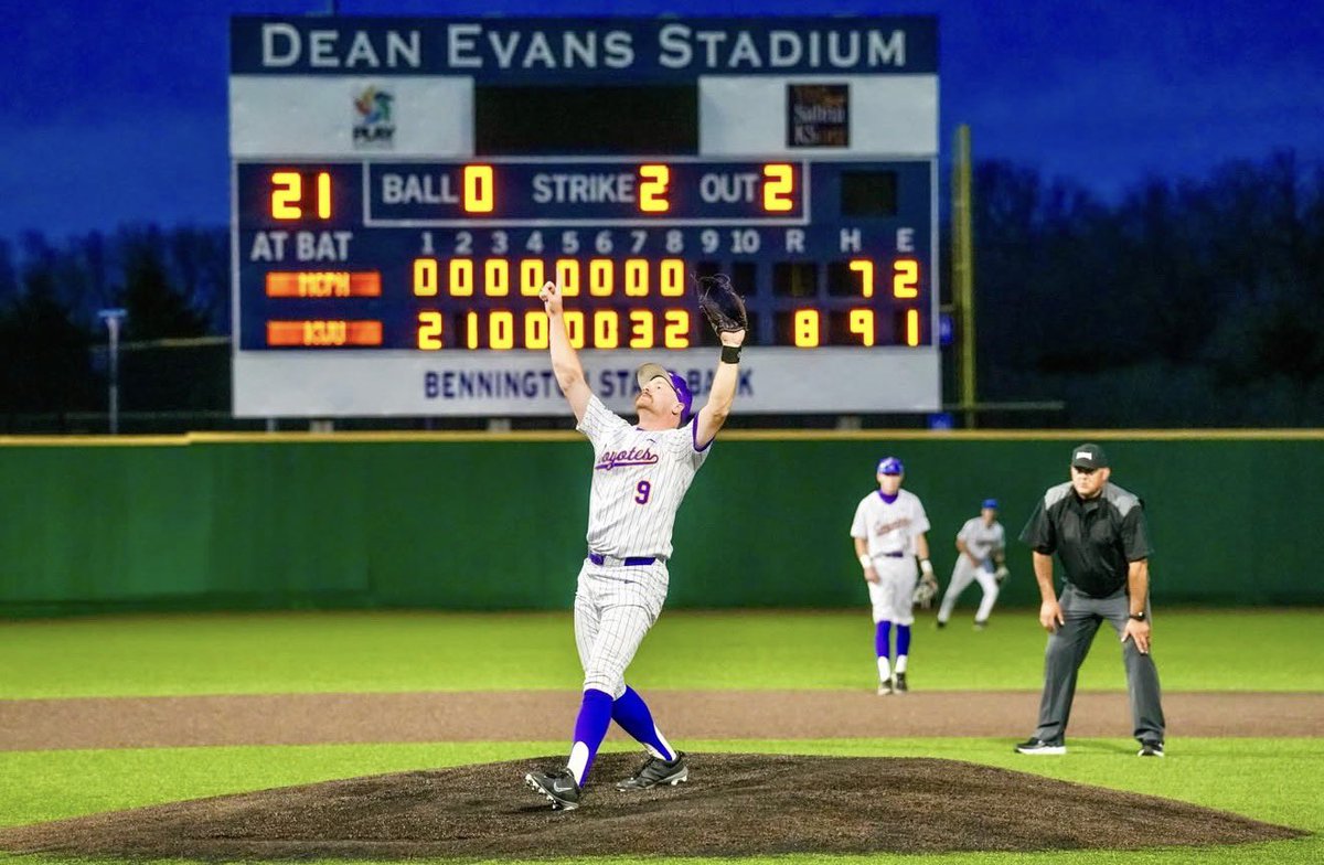 TylerHenryPxP's tweet photo. With conference and national tournaments fast approaching I want to wish the best of luck to @KWUBaseball, @KWUSoftball and @KWUFlagFB 🫡

Three special seasons, three special teams, can’t wait to see how the Yotes roll in the playoffs this week! 🤘🐺 https://t.co/Md5dVu4S7R