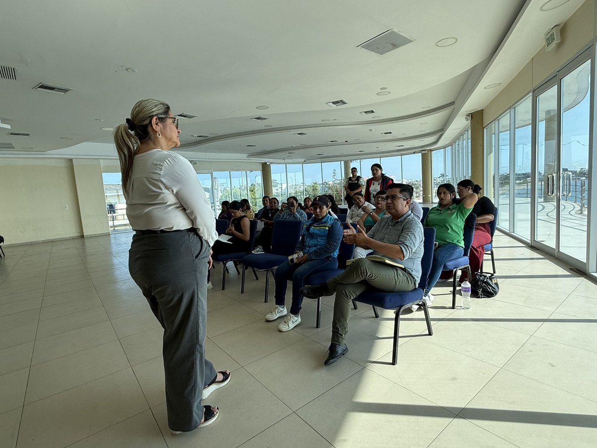 StaElenaCJ tweet media