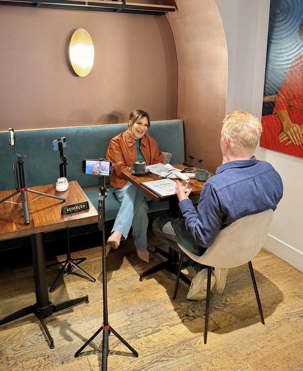 francesca tweet media