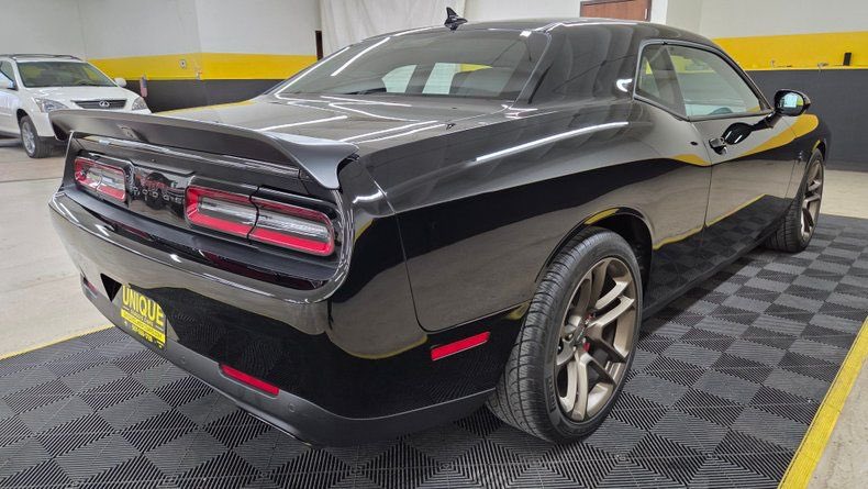 autabuy's tweet image. 2022 Dodge Challenger SRT Hellcat Redeye. A one-owner, LOW MILEAGE example with only 837 MILES on the odometer and a clean Carfax report

Unique Classic Cars
Call: 507-386-1726 For prices

#2022dodge #dodge #autabuy
