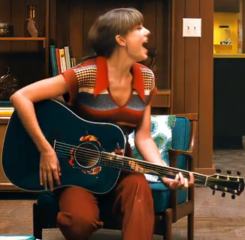 primera vez en 6 años de swifie q veo a taylor haciendo un Bm, acorde con cejilla !!!