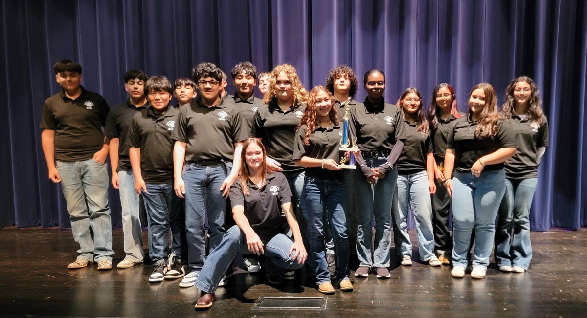 BrazosportISD's tweet image. The @Freeport_Int Jazz Band brought home the top honor at the Willowridge Jazz Festival—earning Grand Champion and outperforming both middle school and high school competitors! brazosportisd.net/news/what_s_ne… Great job students and band director Dustin Hernandez! #FutureReady