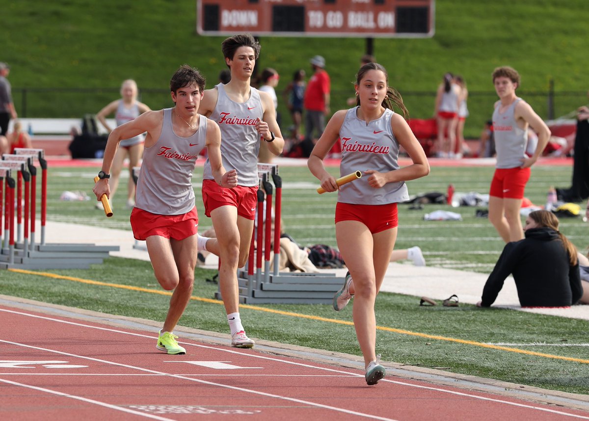 FPSchools's tweet image. Photos of Track &amp;amp; Field from April 21 at Cuyahoga Heights 📸 🏃‍♂️ #WarriorPride