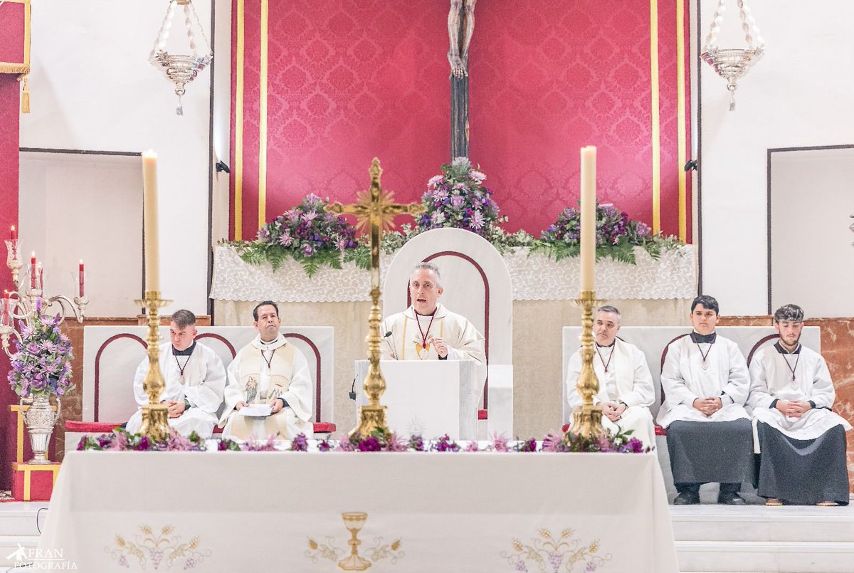 amoryhumildad1's tweet photo. XII ANIVERSARIO DE LA CONSAGRACIÓN DE NUESTRO TEMPLO

#HermandaddeSantaÁngela
#LaDehesilla
#AmoryHumildad https://t.co/mfKoKsm3Lu