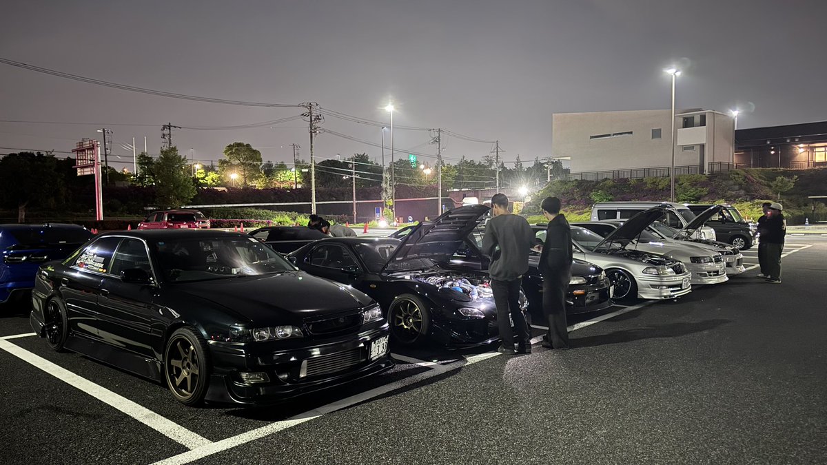 越 野 tweet media