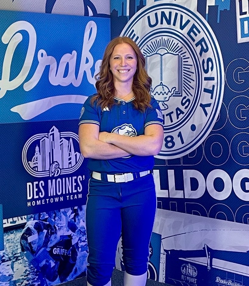 Drake Softball tweet media