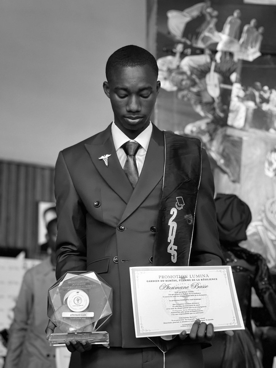 atoumane_bass's tweet photo. Ucad
Graduation🧑🏽🎓
Fmpo
Pharmacie
#ProsPharm2k25 #bestpromo😎 https://t.co/OkRdaKuWHI