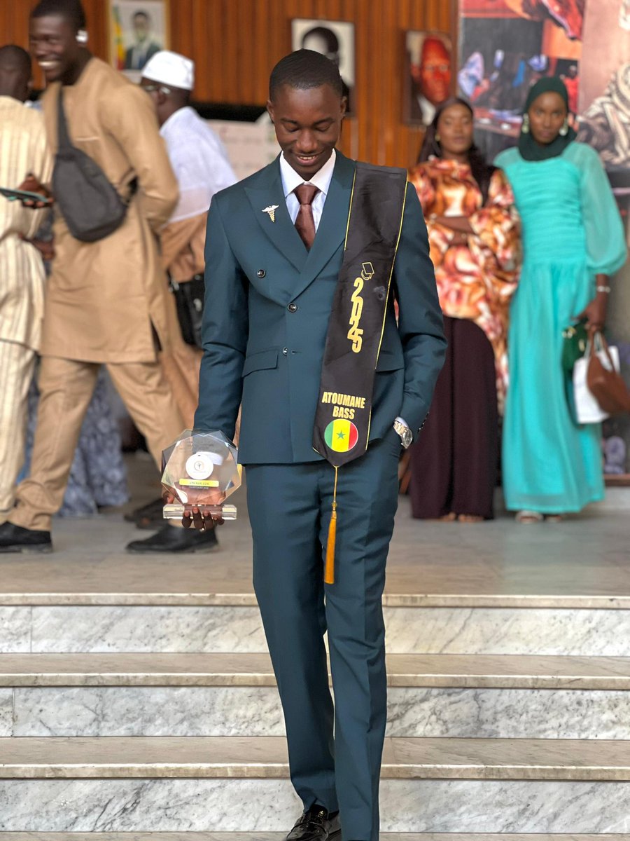 atoumane_bass's tweet photo. Ucad
Graduation🧑🏽🎓
Fmpo
Pharmacie
#ProsPharm2k25 #bestpromo😎 https://t.co/OkRdaKuWHI