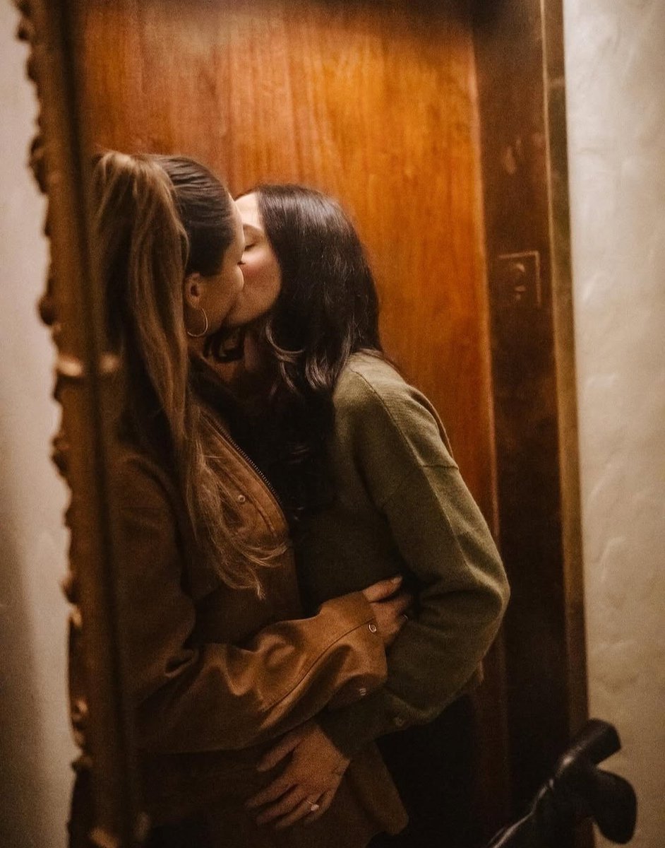 women loving women tweet media