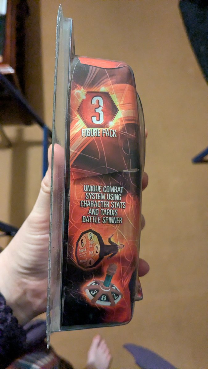 deadlynight's tweet image. So last year I bought an unopened #DoctorWho Micro Universe figurine box at a car boot sale.

Tomorrow is the 20th Anniversary of #SchoolReunion and I wonder...

🎶Should I open it or should I keep it sealed?🎶

What do you reckon?