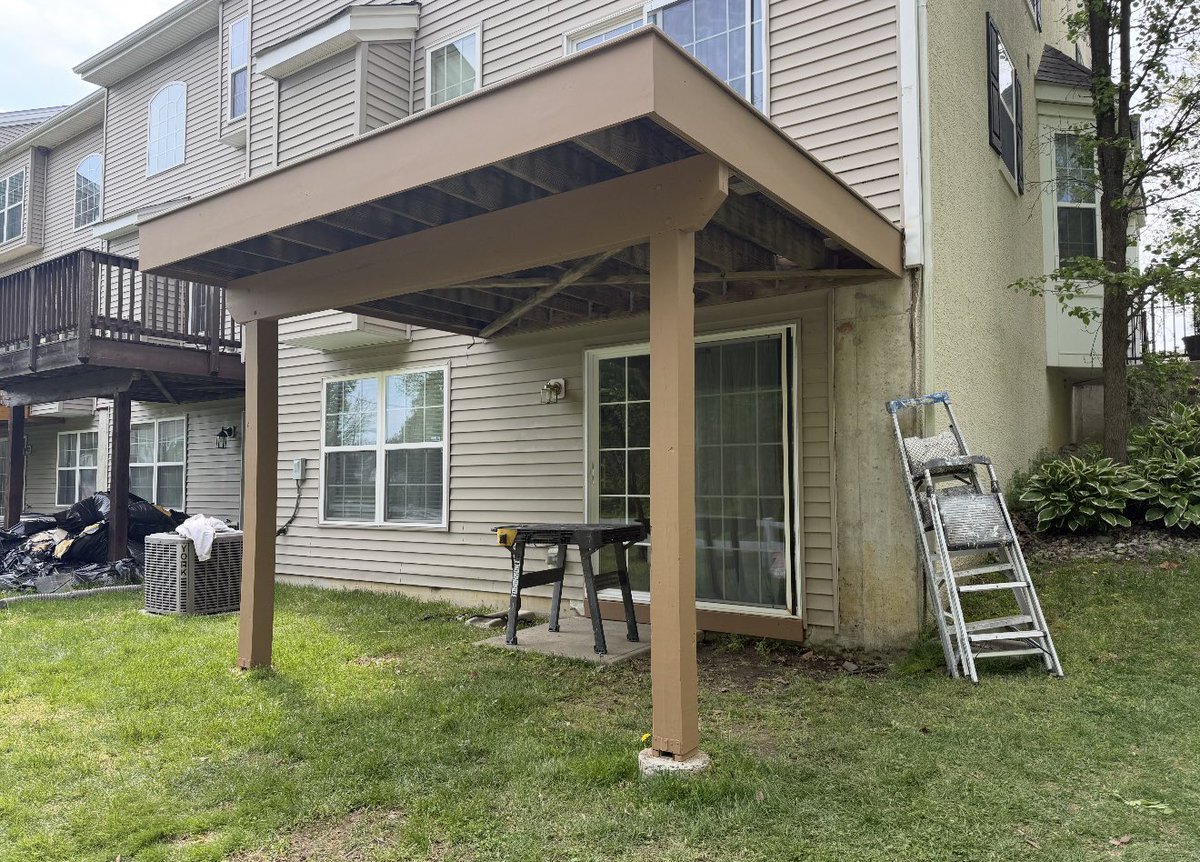 testinospaint's tweet image. Before, during, and after our deck refresh project in Westampton, New Jersey! New deck, new boards, and all new railings! 

#testinospainting #homeimprovement #nj #deckrefresh #beforeandafter