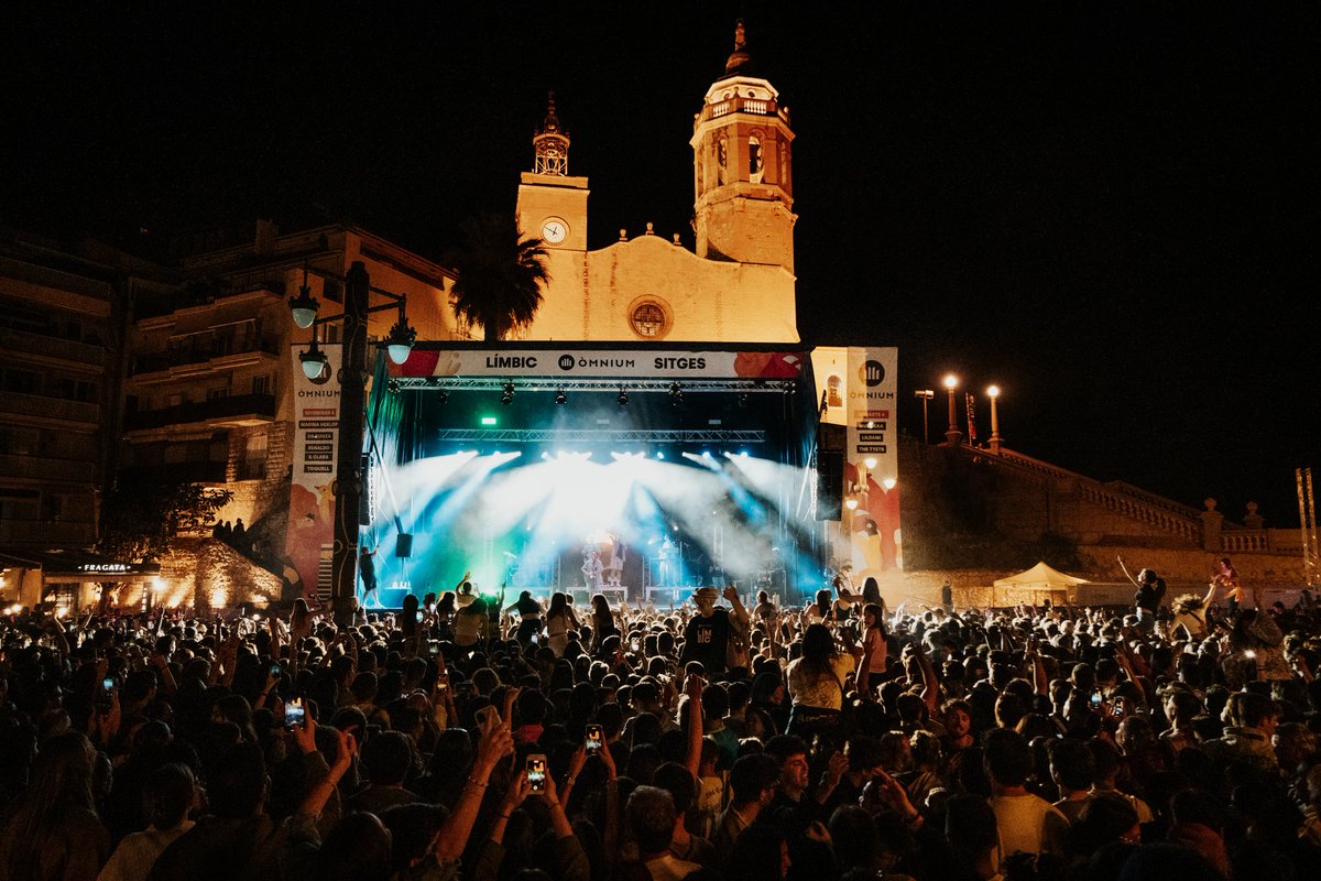XavierAntich's tweet photo. En aquests quatre anys de mandat, @omnium ha demostrat una gran capacitat per adaptar-se a la nova realitat política i social del país actualitzant l'estratègia política per continuar ser útils per avançar nacionalment. Sense renunciar mai als nostres valors fonamentals, hem consolidat Òmnium com l’entitat sociocultural més gran d’Europa. Els nostres 150.000 socis (el 2010 eren 20.000!) són el motor de tot el que fem i ens han permès treballar cada dia per la construcció nacional del país, que és on hem dipositat tots els nostres esforços per avançar cap a la independència de Catalunya.

Per una entitat forta, lluitadora i compromesa amb la independència, @omnium2030
#Omnium2030