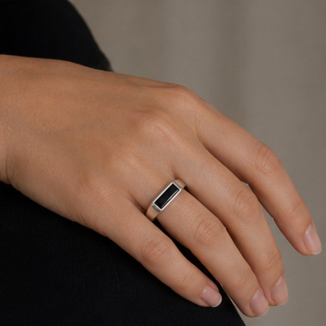 A1yrr's tweet image. Indigo Ring alyrr.com/products/indig…

#rings #sterlingsilverjewelry #925silver #ALYRR